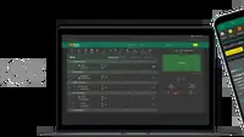 国少门将16岁，一场比赛惊现三离奇失误：滑倒错失空门，传球失误飞出边线